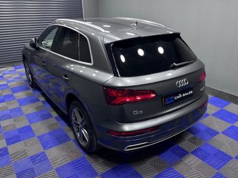 AUDI Q5 2.0 TDI 40 S line SUV 5dr Diesel S Tronic quattro Euro 6 (s/s) (