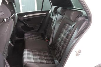 VOLKSWAGEN GOLF 2.0 TDI GTD Hatchback 5dr Diesel DSG Euro 6 (s/s) (184 ps)