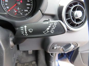 AUDI A1 1.4 TFSI Sport Sportback 5dr Petrol S Tronic Euro 5 (s/s) (122 p