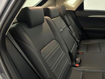 LEXUS NX 2.5 300h GPF SUV 5dr Petrol Hybrid E-CVT 4WD Euro 6 (s/s) (197 p