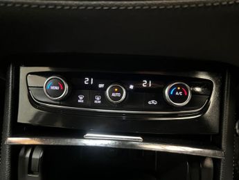 VAUXHALL GRANDLAND X 1.6 Turbo D BlueInjection Tech Line Nav SUV 5dr Diesel Auto Euro