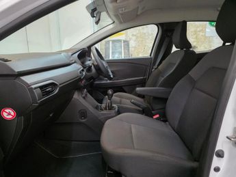 DACIA SANDERO 1.0 SCe Essential Hatchback 5dr Petrol Manual Euro 6 (s/s) (65 p
