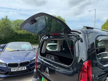 CITROEN E-BERLINGO 50kWh Flair XTR M MPV 5dr Electric Auto (7.4kW Charger) (136 ps)