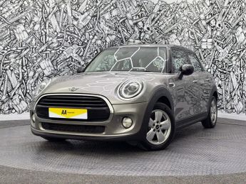MINI HATCH 1.5 Cooper Classic Hatchback 5dr Petrol Manual Euro 6 (s/s) (136