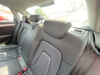 AUDI A4 1.8 TFSI SE Technik Saloon 4dr Petrol Multitronic Euro 5 (s/s) (