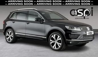 Volkswagen Touareg 3.0 TDI V6 R-Line SUV 5dr Diesel Tiptronic 4WD Euro 6 (s/s) (262