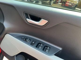 KIA STONIC 1.0 T-GDi 4 SUV 5dr Petrol DCT Euro 6 (s/s) (118 bhp)