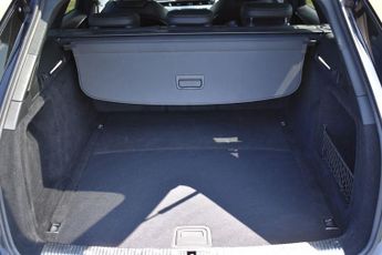 AUDI A4 AVANT 2.0 TDI 35 S line Estate 5dr Diesel S Tronic Euro 6 (s/s) (163 p