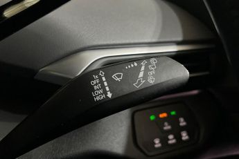 VOLKSWAGEN ID4 Pro Performance 77kWh 1ST Edition SUV 5dr Electric Auto (204 ps)