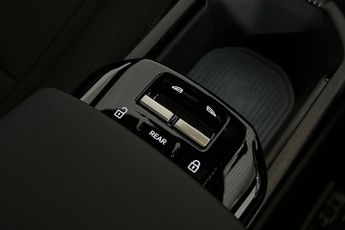 VOLVO EX30 Single Motor Extended Range 69kWh Ultra SUV 5dr Electric Auto (2