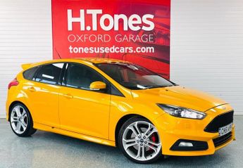 Ford Focus 2.0T EcoBoost ST-3 Hatchback 5dr Petrol Manual Euro 6 (s/s) (250
