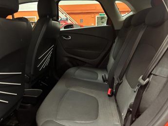 RENAULT CAPTUR 1.5 dCi ENERGY Dynamique S Nav SUV 5dr Diesel Automatic Euro 6 