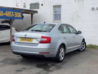 SKODA OCTAVIA 1.6 TDI SCR SE Technology Hatchback 5dr Diesel DSG Euro 6 (s/s) 