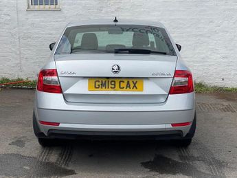SKODA OCTAVIA 1.6 TDI SCR SE Technology Hatchback 5dr Diesel DSG Euro 6 (s/s) 