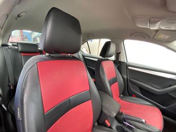 SKODA OCTAVIA 1.6 TDI SCR SE Technology Hatchback 5dr Diesel DSG Euro 6 (s/s) 