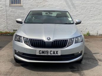 SKODA OCTAVIA 1.6 TDI SCR SE Technology Hatchback 5dr Diesel DSG Euro 6 (s/s) 