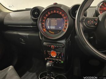 MINI COUNTRYMAN 1.6 Cooper SUV 5dr Petrol Steptronic Euro 5 (122 ps)