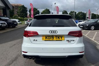AUDI A3 1.5 TFSI CoD 35 Black Edition Sportback 5dr Petrol S Tronic Euro