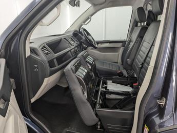 VOLKSWAGEN TRANSPORTER 2.0 TDI T30 Highline Camper Conversion Diesel Manual FWD SWB Eur