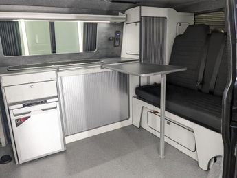 VOLKSWAGEN TRANSPORTER 2.0 TDI T30 Highline Camper Conversion Diesel Manual FWD SWB Eur