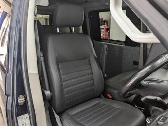 VOLKSWAGEN TRANSPORTER 2.0 TDI T30 Highline Camper Conversion Diesel Manual FWD SWB Eur