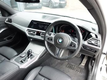 BMW 3 SERIES 2.0 320i M Sport Saloon 4dr Petrol Auto Euro 6 (s/s) (184 ps)