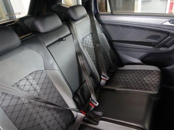 VOLKSWAGEN TIGUAN ALLSPACE 1.5 TSI R-Line SUV 5dr Petrol DSG Euro 6 (s/s) (150 ps)
