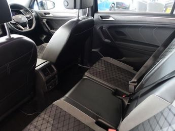 VOLKSWAGEN TIGUAN ALLSPACE 1.5 TSI R-Line SUV 5dr Petrol DSG Euro 6 (s/s) (150 ps)