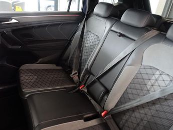 VOLKSWAGEN TIGUAN ALLSPACE 1.5 TSI R-Line SUV 5dr Petrol DSG Euro 6 (s/s) (150 ps)