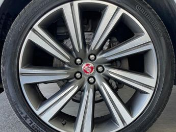 JAGUAR F-PACE 2.0 D180 R-Sport SUV 5dr Diesel Auto AWD Euro 6 (s/s) (180 ps)