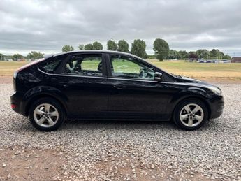 FORD FOCUS 1.6 Zetec Hatchback 5dr Petrol Manual (161 g/km, 99 bhp)