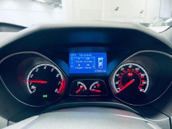 FORD FOCUS 2.0T EcoBoost ST-2 Hatchback 5dr Petrol Manual Euro 5 (s/s) (250