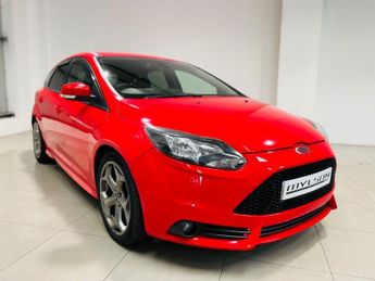 FORD FOCUS 2.0T EcoBoost ST-2 Hatchback 5dr Petrol Manual Euro 5 (s/s) (250