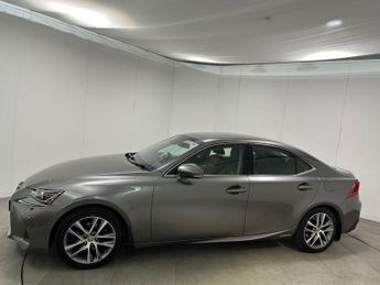 LEXUS IS 2.5 300h Saloon 4dr Petrol Hybrid E-CVT Euro 6 (s/s) (223 ps)