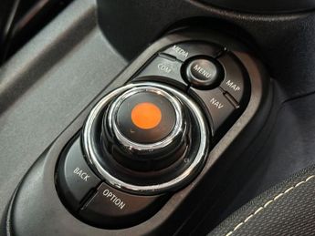 MINI HATCH 1.5 Cooper GPF Hatchback 5dr Petrol Steptronic Euro 6 (s/s) (136