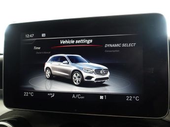 MERCEDES-BENZ GLC 2.0 GLC250 AMG Line (Premium Plus) SUV 5dr Petrol G-Tronic 4MATI