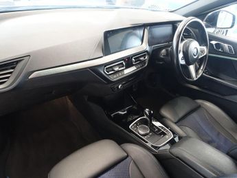 BMW 1 SERIES 1.5 118i M Sport (LCP) Hatchback 5dr Petrol DCT Euro 6 (s/s) (13