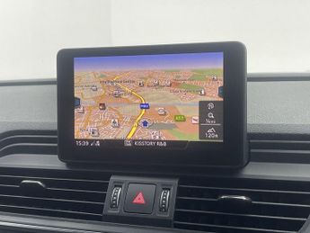 AUDI Q5 2.0 TDI 40 S line SUV 5dr Diesel S Tronic quattro Euro 6 (s/s) (