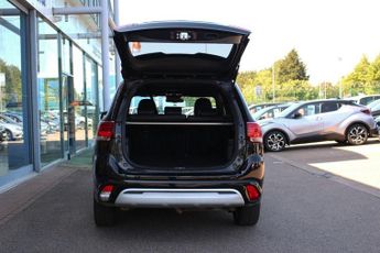MITSUBISHI OUTLANDER 2.4h TwinMotor 13.8kWh Dynamic SUV 5dr Petrol Plug-in Hybrid CVT