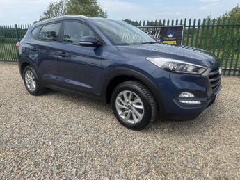 Hyundai Tucson 1.6 GDi BLUE DRIVE SE 2WD SUV EURO-6 LOW MILES FSH 