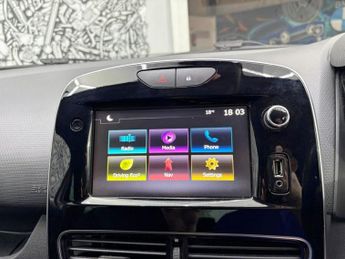 RENAULT CLIO 0.9 TCe Iconic Hatchback 5dr Petrol Manual Euro 6 (s/s) (90 ps)