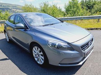 Volvo V40 1.6 D2 SE Lux Hatchback 5dr Diesel Manual Euro 5 (s/s) (115 ps)