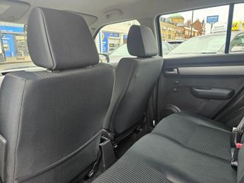 SUZUKI SWIFT 1.5 GLX Hatchback 5dr Petrol Manual (159 g/km, 101 bhp)