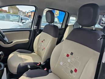FIAT PANDA AUTOMATIC 0.9 TwinAir Easy Hatchback 5dr Petrol Dualogic Euro 6 