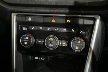 VOLKSWAGEN T-ROC 1.5 TSI EVO Active SUV 5dr Petrol Manual Euro 6 (s/s) (150 ps) 8
