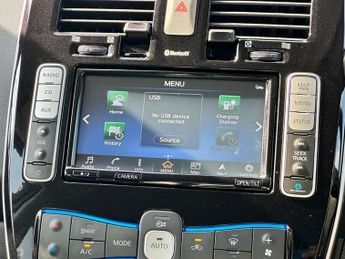 NISSAN LEAF 30kWh Tekna Hatchback 5dr Electric Auto (109 bhp)