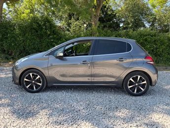 PEUGEOT 208 1.2 PureTech Tech Edition Hatchback 5dr Petrol Manual Euro 6 (s/