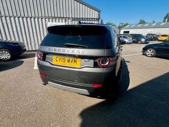 LAND ROVER DISCOVERY SPORT 2.0 TD4 Landmark SUV 5dr Diesel Auto 4WD Euro 6 (s/s) (180 ps)