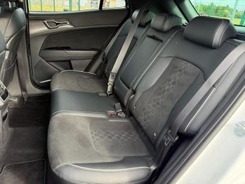 KIA SPORTAGE 1.6 T-GDi MHEV GT-Line SUV 5dr Petrol Hybrid DCT Euro 6 (s/s) (1