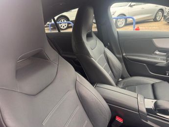 MERCEDES-BENZ CLA 1.3 CLA200 AMG Line Coupe 4dr Petrol 7G-DCT Euro 6 (s/s) (163 ps